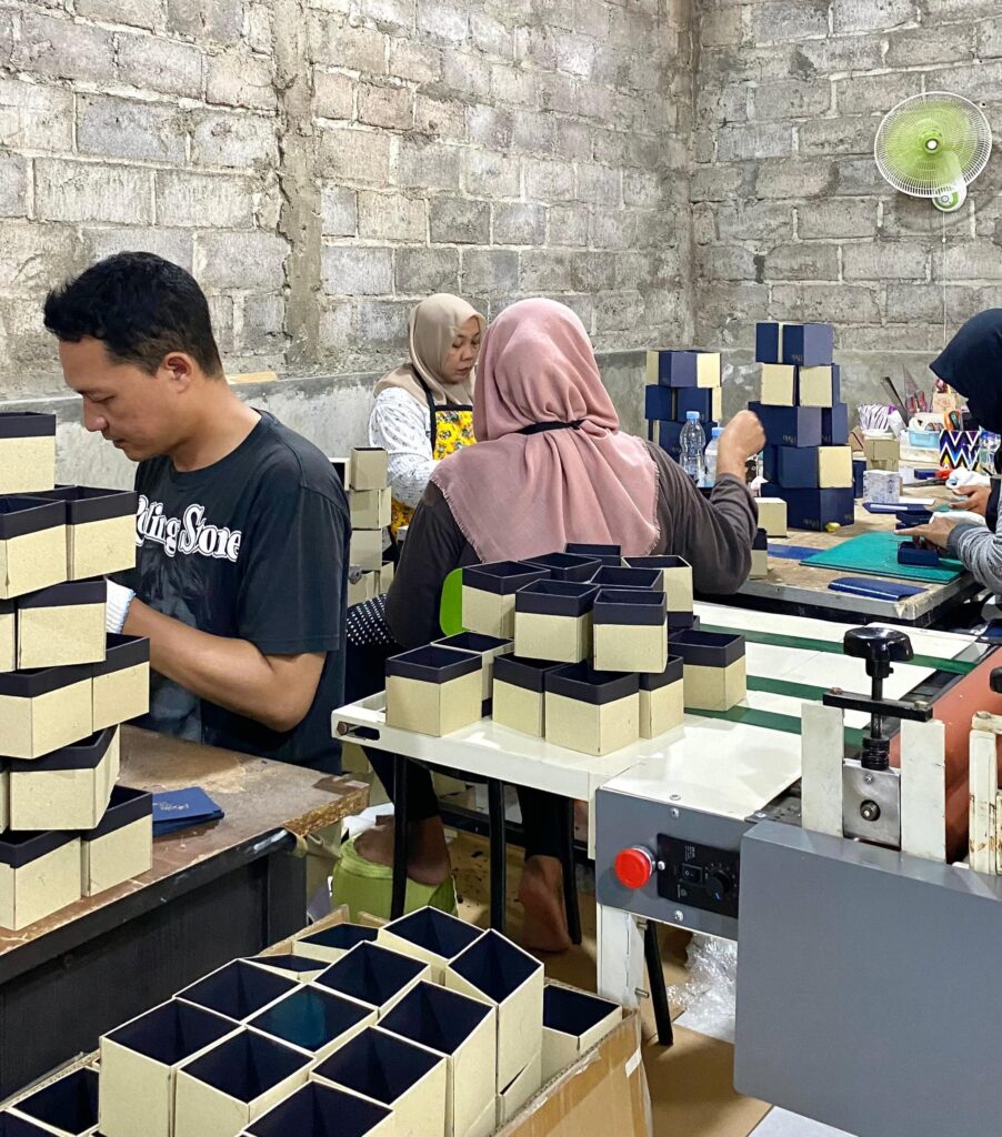 Hardbox, Softbox, Corrugated Box, and Paperbag Production Studiosapibox